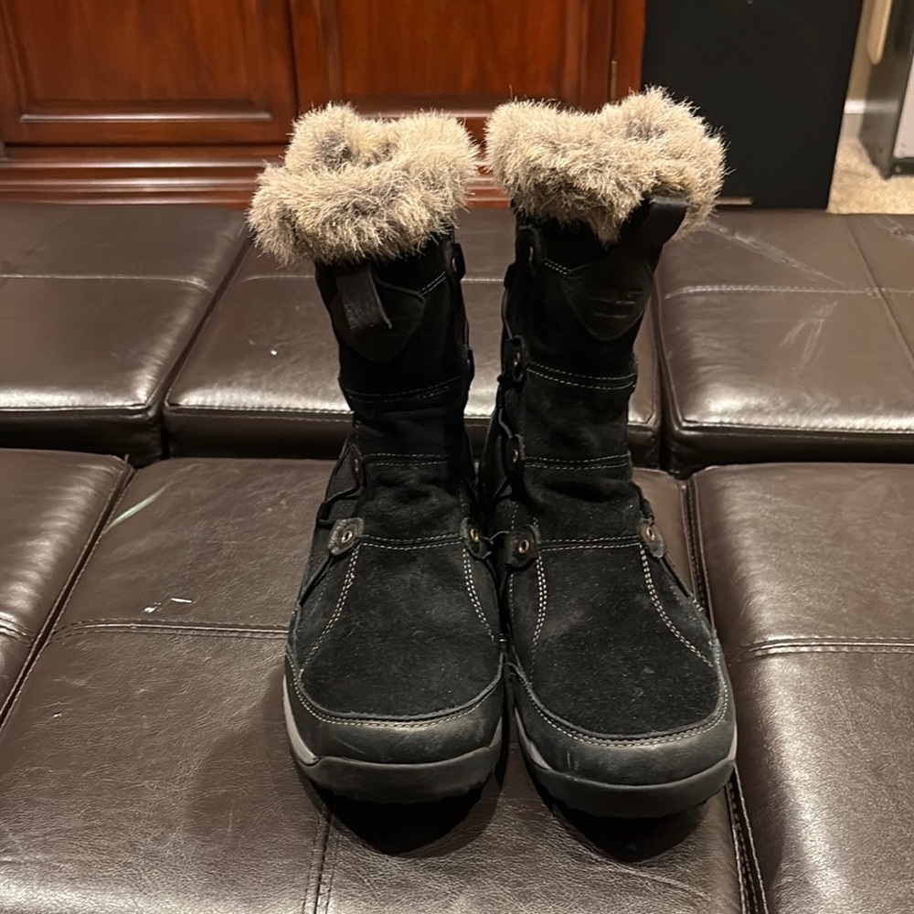 Teva Women's Black Winter Boots, size 9 - Picture 2 of 12